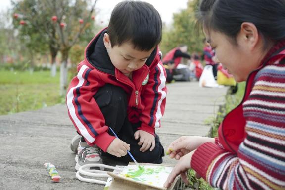 广安岳池:第一幼儿园亲子春游趣享好时光