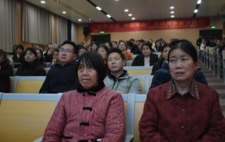 湖南:隆回二中开展男生通学生家长会(图6) 微信图片_20260325224809.jpg