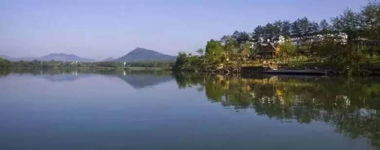 <strong>权威解读 | 黄山龙湾湖畔康养楼盘·区位环境篇（连载一）</strong>